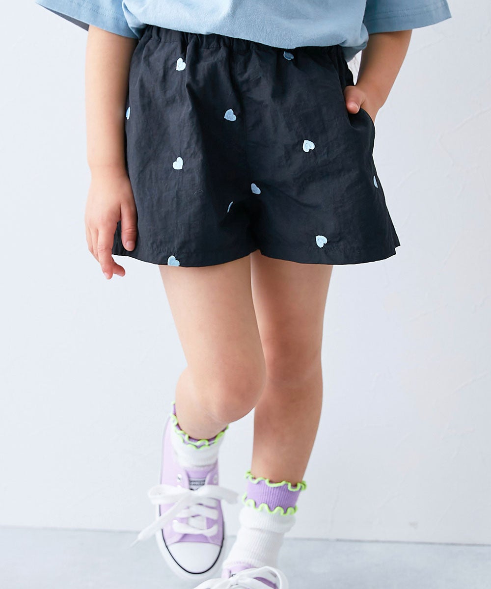 水はじく】撥水ナイロン ハート総柄 ショートパンツ | 子供服の通販